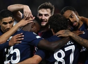  德甲常规赛对决在即！圣安东尼奥马刺演练定位球，切尔西密集防守应对